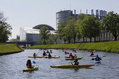 Sports D'eau Et De Nature Au Bord De L'ill - Wacken  Strasbourg