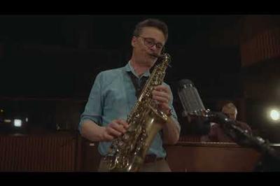 Swingin' Affair fait sa B.O.  Courbevoie