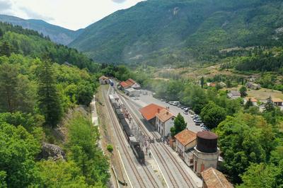 Train des Pignes historique et locomotive  vapeur  Annot