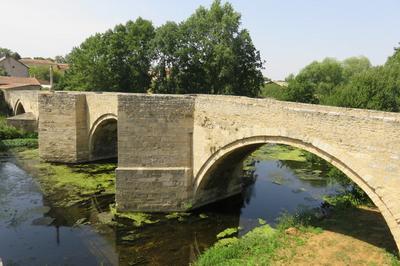 Une Balade Sur Le Pont De Saint-gnroux  Saint Generoux