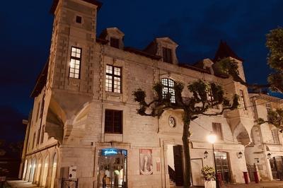 Une visite libre nocturne hors du temps ...  Saint Jean de Luz