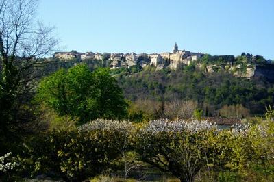 Venasque, Petite ville, grande histoire !