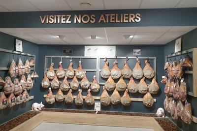 Venez visiter la fabrication du jambon de Lacaune