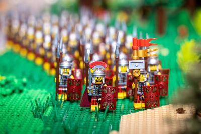Visite Commente De L'exposition Briqu'antiques, Les Romains En Lego  Guiry en Vexin