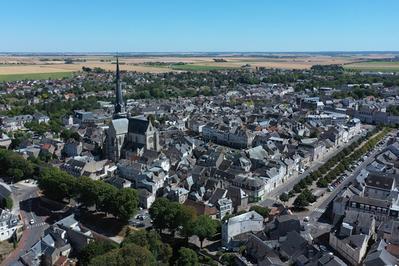 Visite Commente De La Ville  Pithiviers