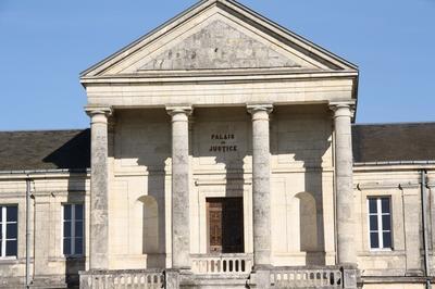 Visite commente du Palais de Justice de La Chtre  La Chatre