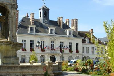 Visite commente  l'Htel De Ville  Chateaudun