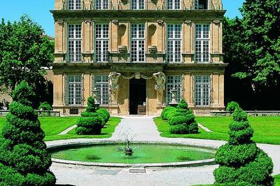 Visite Commente Un Joyau D'architecture Dans Un crin De Verdure  Aix en Provence