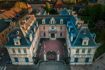 Visite de l'ht el de prfecture du Territoire de Belfort