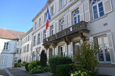 Visite de l'htel de la prfecture de la Haute-Sane  Vesoul