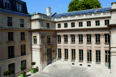 Visite De L'htel De Rochechouart  Paris 6me