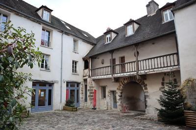 Visite de l'htel du croissant, maison des arts et du patrimoine  Beaumont sur Oise