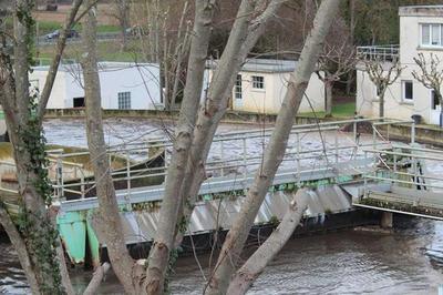 Visite de l'unit de dpollution des eaux uses   Jonzac