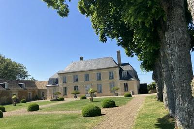 Visite des extrieurs et des jardins  Savigne l'Eveque