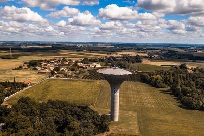 Visite du chteau d'eau d'Asnires-la-Giraud  Asnieres la Giraud