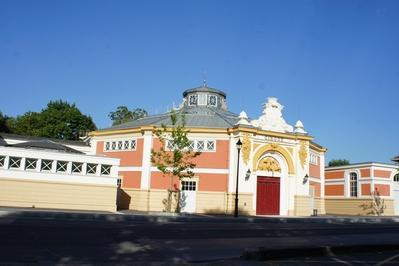 Visite et exposition dans un cirque construit à la fin du XIXe siècle à Chalons en Champagne