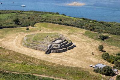 Visite guide au cairn de Petit Mont  Port Navalo