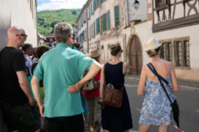 Visite guide d'une exposition dans un btiment Renaissance  Andlau