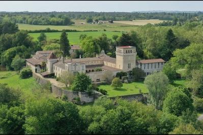 Visite guide de l'abbaye Sainte-Marie-du-Rivet  Auros