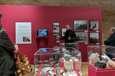 Visite guide de l'exposition : de la place Royale  la place de la Rpublique  Caen