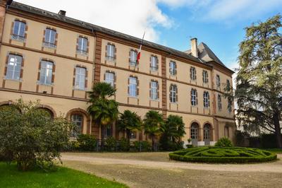 Visite guide de la prfecture des Hautes-Pyrnes  Tarbes