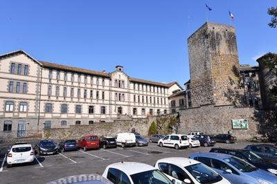 Visite guide de la tour du chteau Saint-Etienne  Aurillac