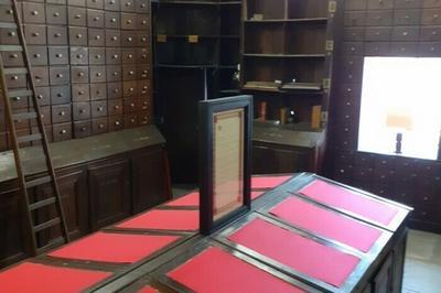 Visite guide des anciennes archives municipales de Douai