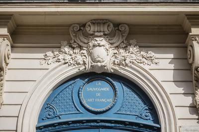 Visite guidée des bureaux de la fondation pour la sauvegarde de l'art français à Paris 9ème