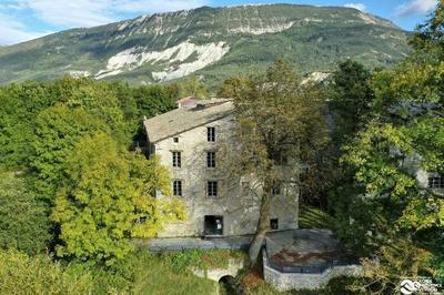 Visite guide des expositions du muse de la Minoterie  La Mure Argens