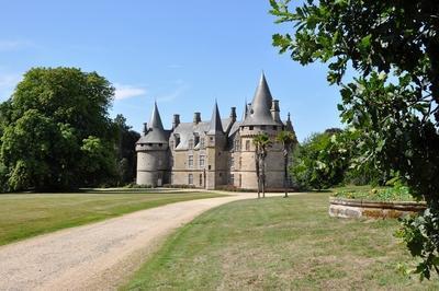 Visite guidée du château de bonnefontaine et visite libre du parc à Antrain