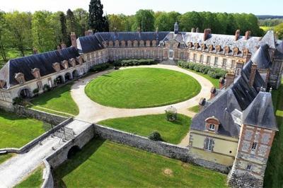 Visite guide du Chateau de Neuville  Gambais