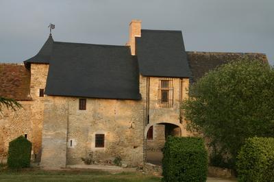 Visite guide du Manoir de Sourches  Precigne