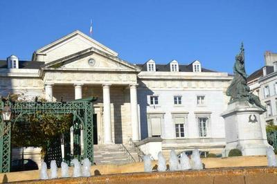 Visite guide du Palais de Justice historique de Pau