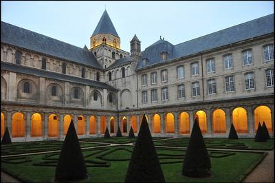 Visite guide nocturne de l'abbaye-aux-hommes  Caen