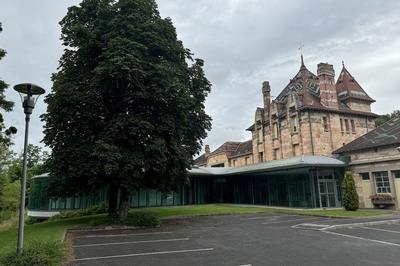 Visite guide pour les scolaires de l'ancienne gare de Nris les Bains  Neris les Bains