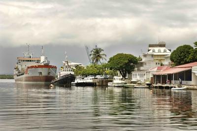 Visite guide  Vie la ville des bords de quai !  Pointe A Pitre