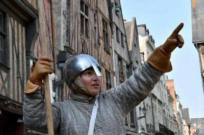 Visite insolite de Tours, la division d'une terre de plerinage au XIIIe sicle