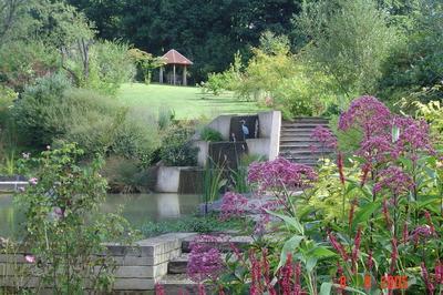 Visite libre d'un jardin riche de prs de 2000 vgtaux  Lay saint Christophe