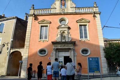 Visite libre de la scne de la chapelle des Pnitents avec exposition de photos anciennes  Pont saint Esprit