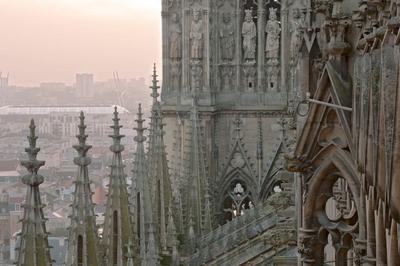 Visite libre des tours d'une cathdrale gothique  Reims