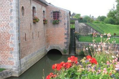 Visite libre du muse des bois jolis de felleries  Felleries