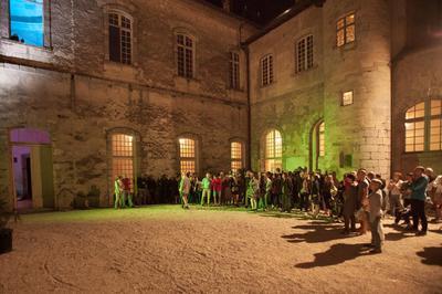 Visite nocturne : histoire de la dcouverte d'un quartier ancien   La Reole