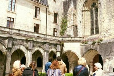 Visites commentes de l'abbaye de Brantme  Brantme en Prigord