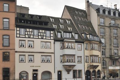 Visites courtes Les conscrites d'Alsace  Strasbourg