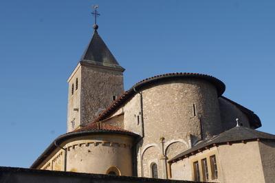 Visites guides d'une glise romane fortifie du XIIme sicle  Lorry Mardigny