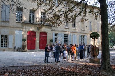 Visites guides du chteau des vques, de l'glise et du village ancien  Montpellier