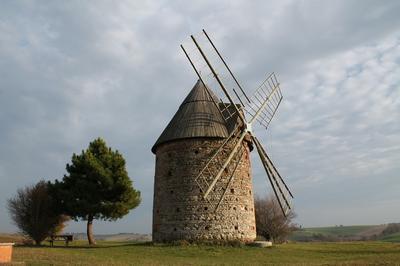 Visitez le moulin  vent de Pesquis, ouvrage du XIIIe sicle !  Saint Sulpice sur Leze