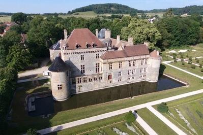 Visite guide du chteau du Pailly et de ses jardins  Le Pailly