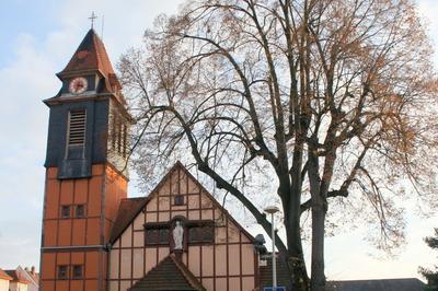 visitez une église témoin de l'architecture dite de glacis à Strasbourg