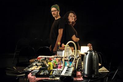 Claire Diterzi et Stephane Garin - Concert  table  Landivisiau